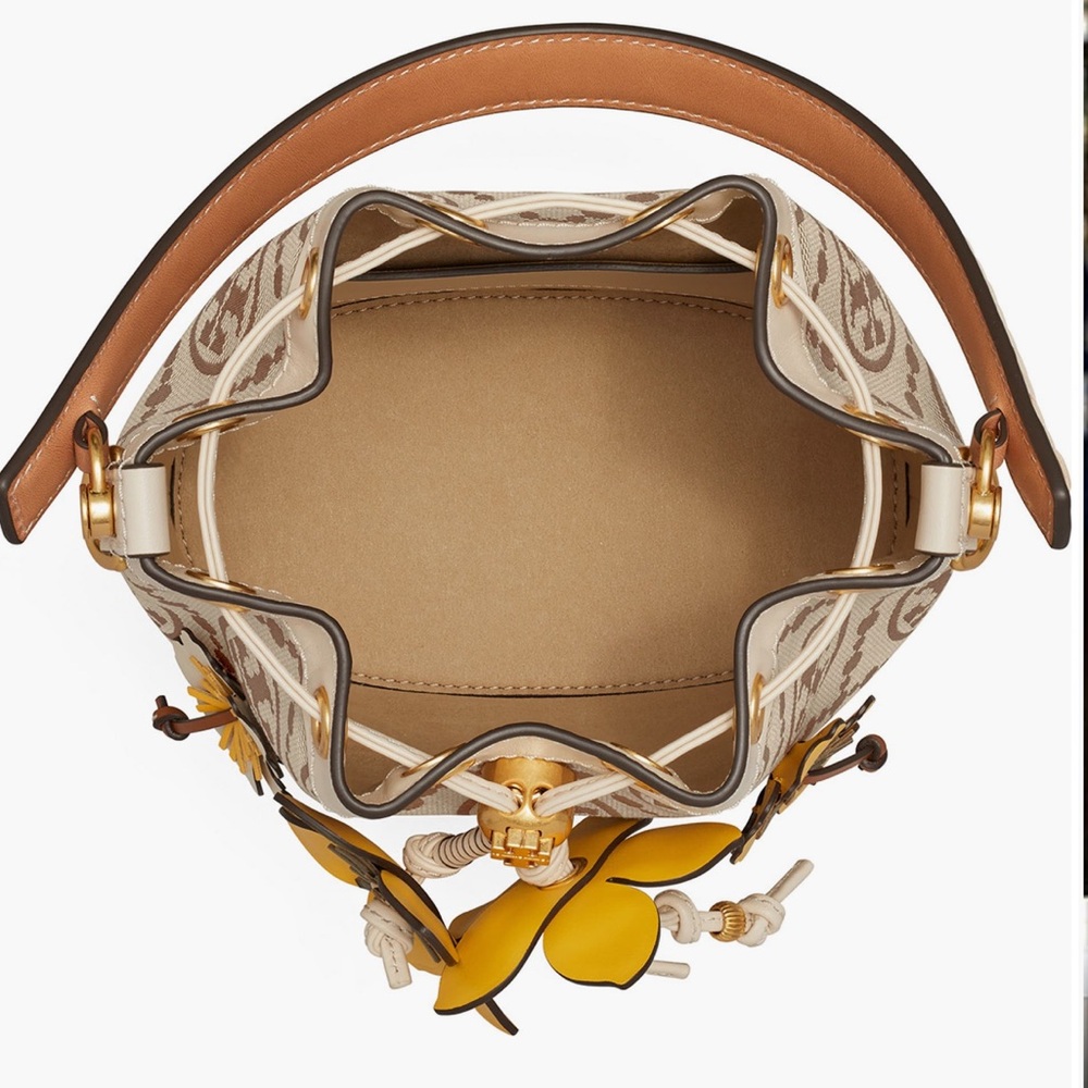 Tory Burch monogram braided floral bucket bag - Picture 2 of 9